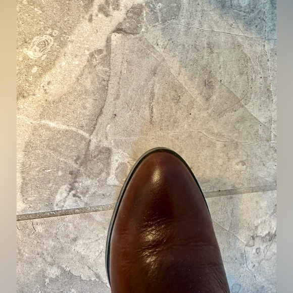 Beautiful vintage Banana Republic tall brown leather boots - Picture 5 of 8